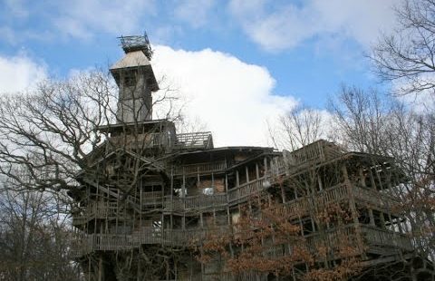 THE MINISTER’S TREEHOUSE